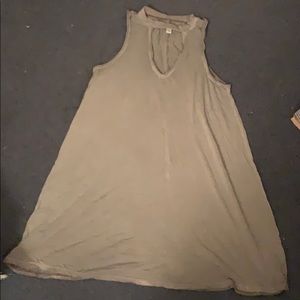 Only worn once American eagle keyhole dress